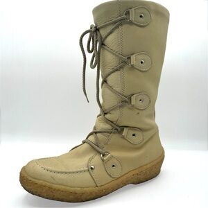 VINTAGE CHEROKEE CHUNKY RUBBER SOLE CREAM MOCCASIN BOOTS - SIZE 8